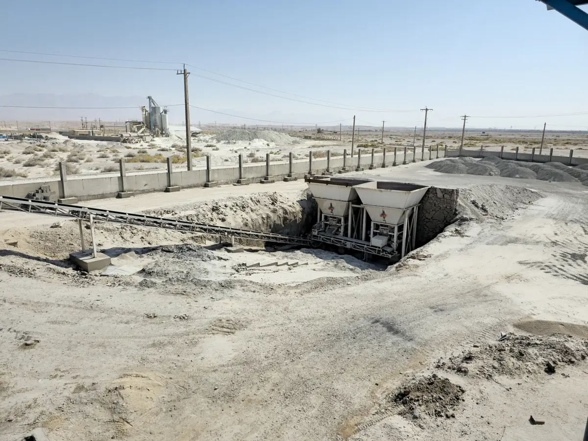 نمای کلی سایت کارخانه کنسانتره طبس